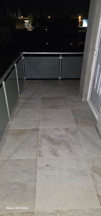 Ekonomic Apartmani Golubovci Exteriör bild